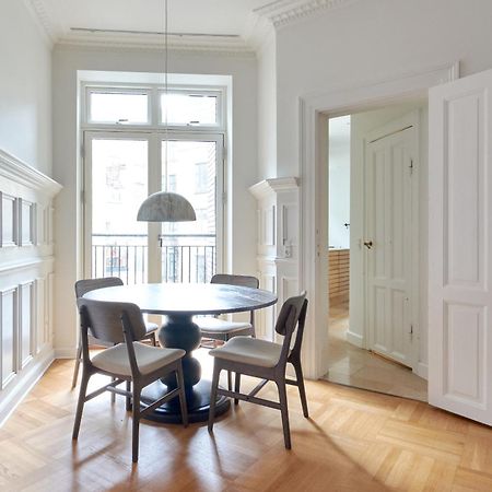 Spacious 3 Bedroom Manor Flat Next To Tivoli Copenhagen Luaran gambar
