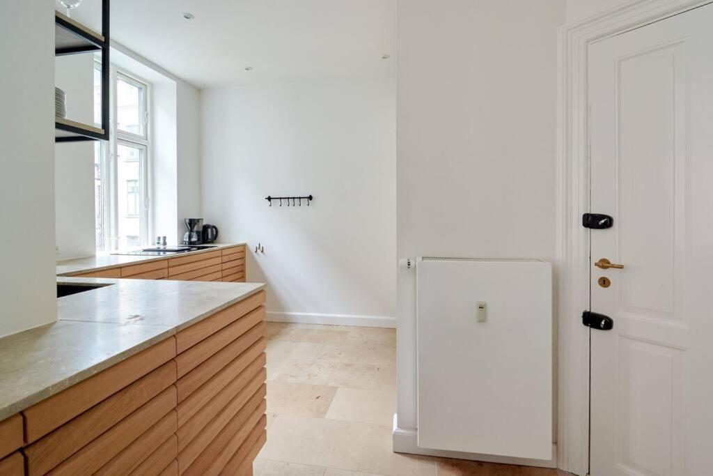 Spacious 3 Bedroom Manor Flat Next To Tivoli Copenhagen Luaran gambar