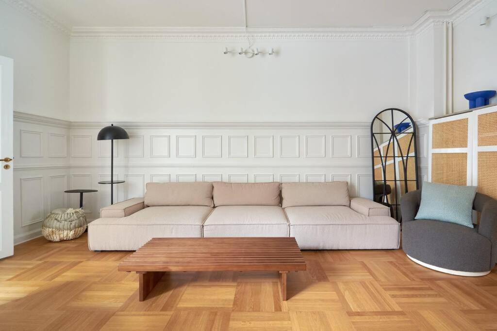 Spacious 3 Bedroom Manor Flat Next To Tivoli Copenhagen Luaran gambar