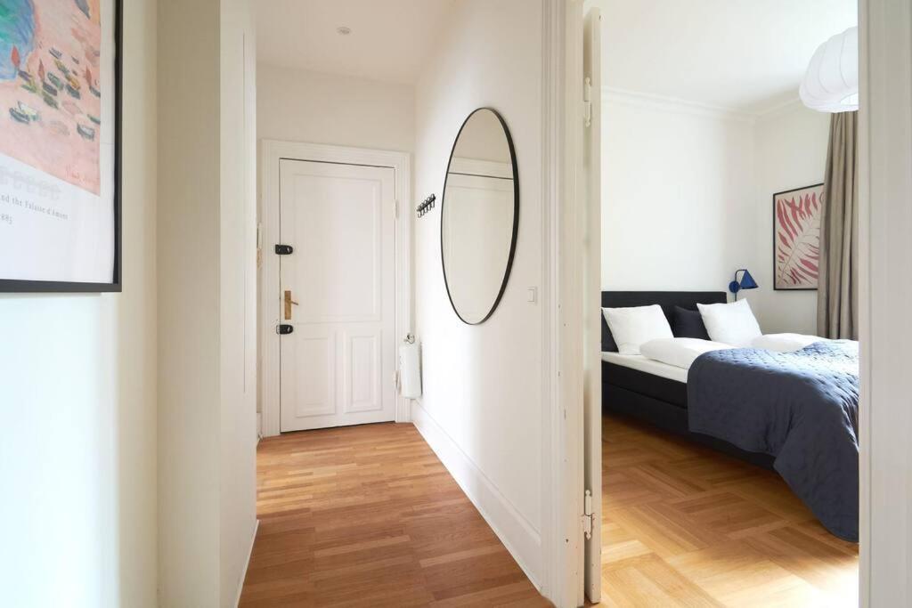 Spacious 3 Bedroom Manor Flat Next To Tivoli Copenhagen Luaran gambar