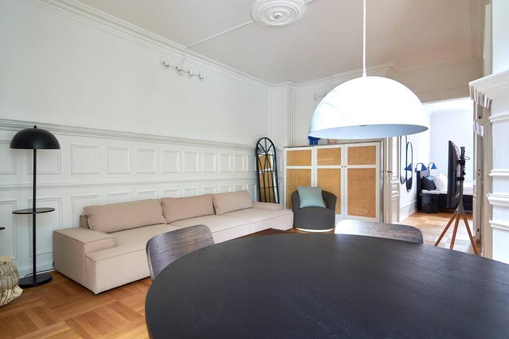 Spacious 3 Bedroom Manor Flat Next To Tivoli Copenhagen Luaran gambar