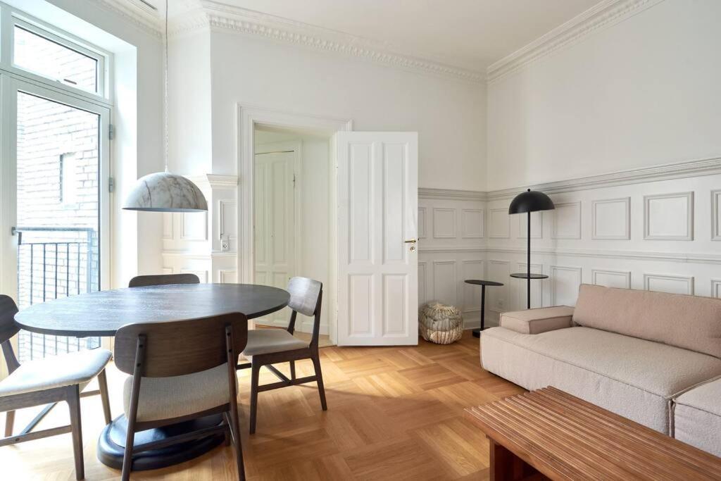 Spacious 3 Bedroom Manor Flat Next To Tivoli Copenhagen Luaran gambar